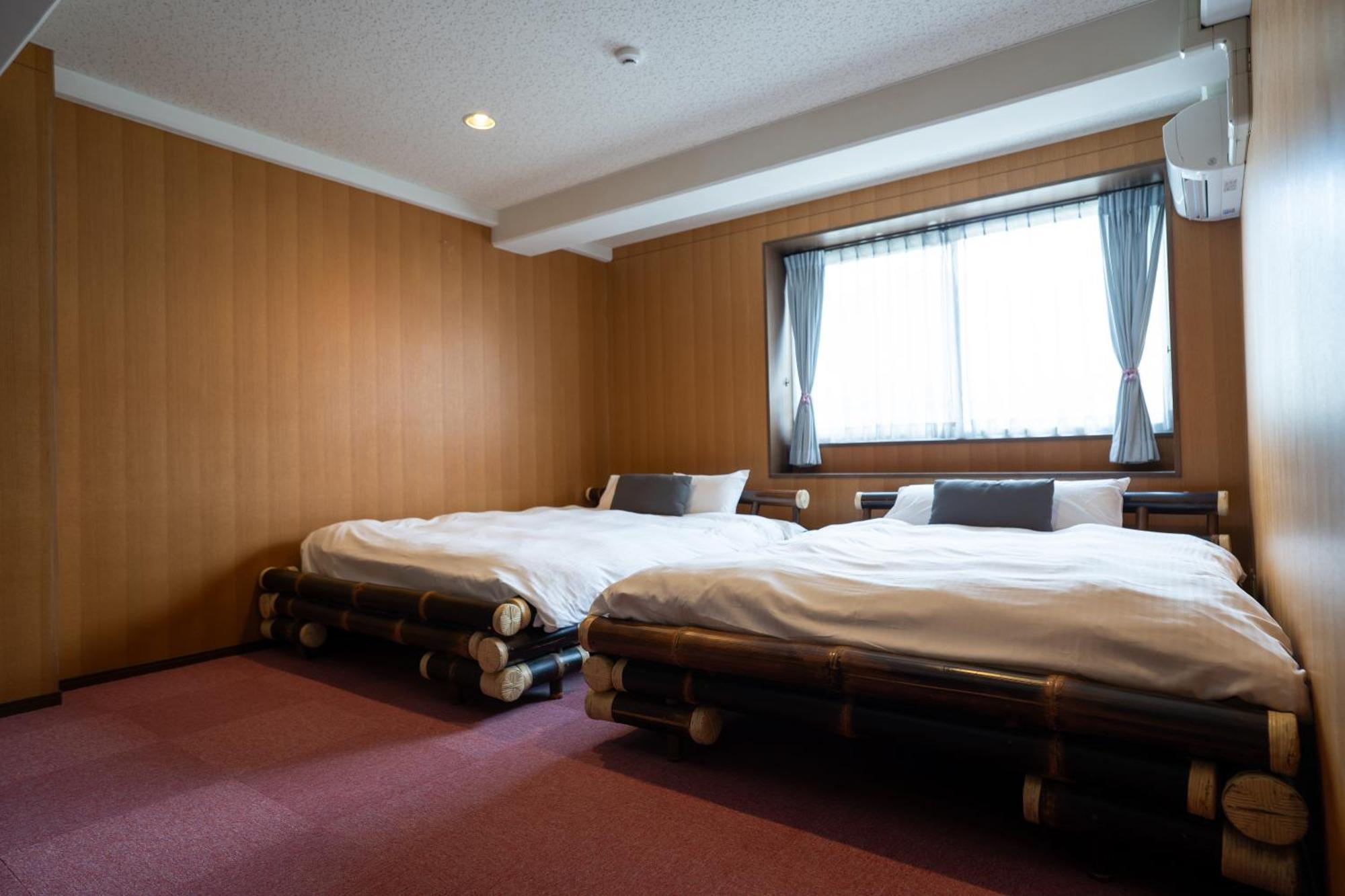 Royal Hotel Yomitan Eksteriør billede