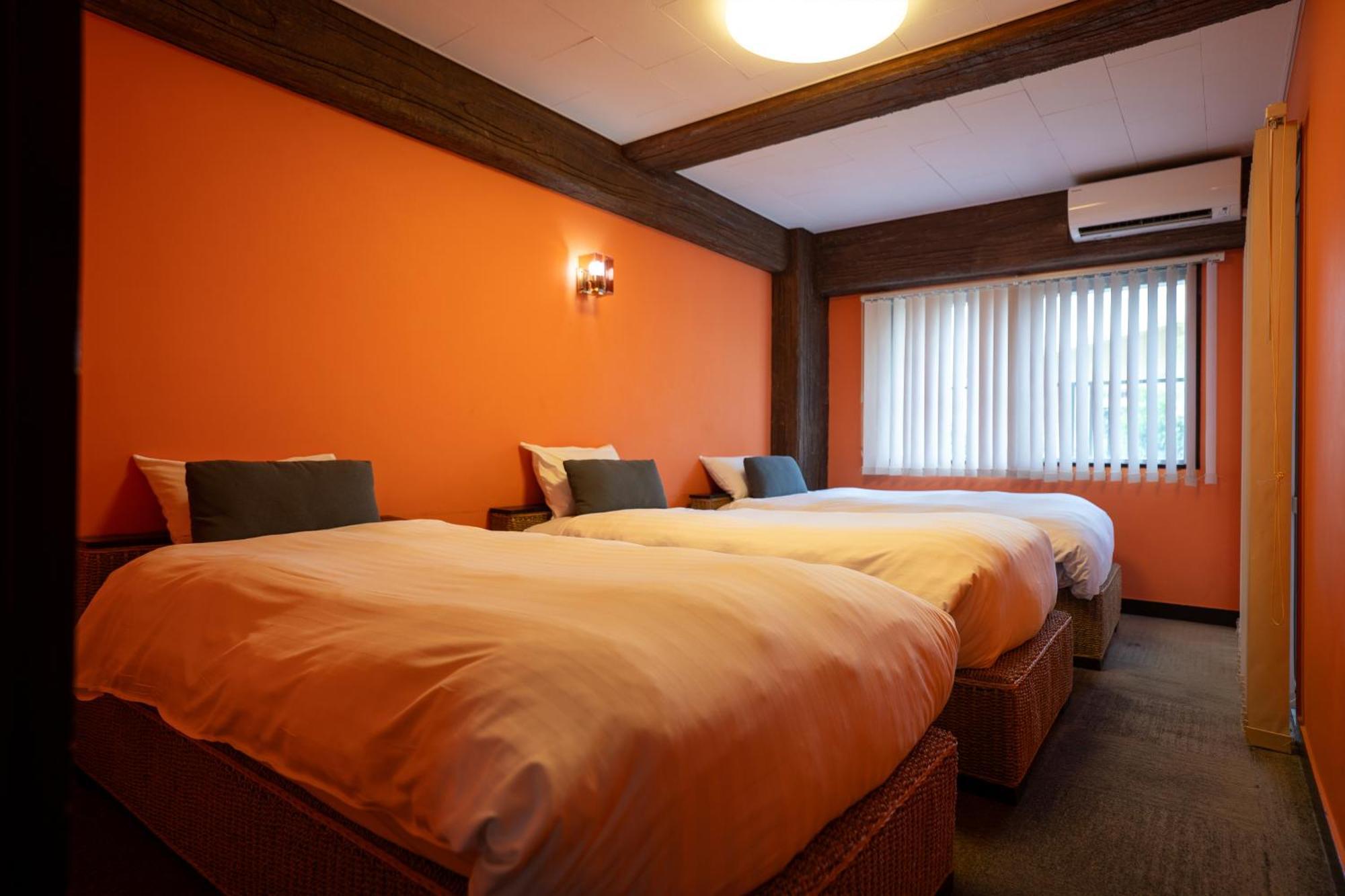 Royal Hotel Yomitan Eksteriør billede