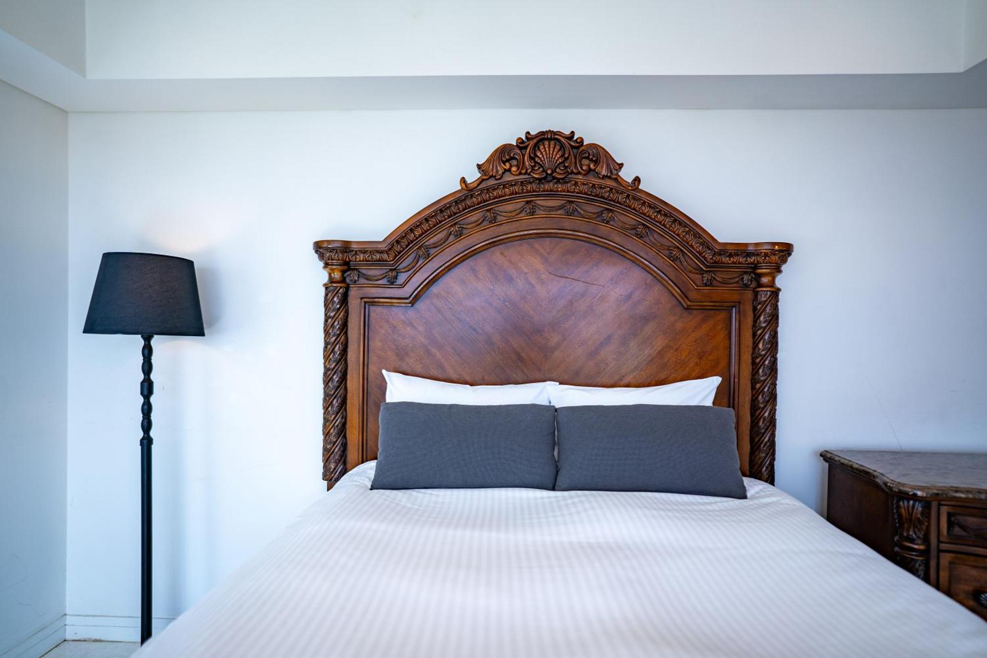 Royal Hotel Yomitan Eksteriør billede